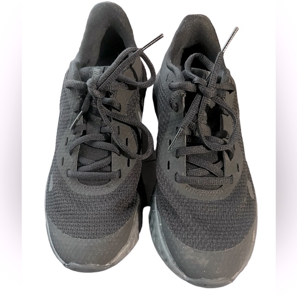 Boys Nike Revolution Running Shoes - Picture 3 of 7